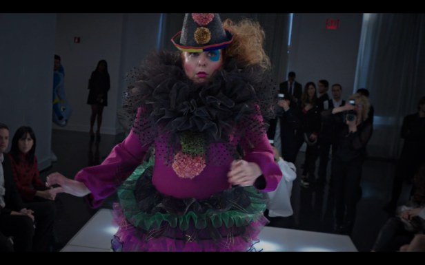 difficult-people-siriano-clown-show